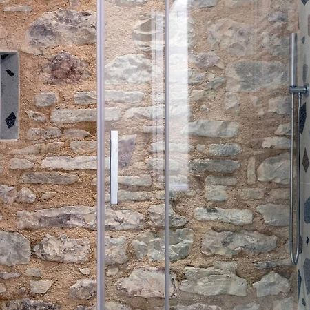 Cornelia Cavern Cosy Studio Apartment In ספלו מראה חיצוני תמונה