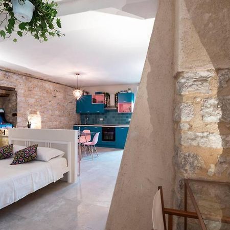 Cornelia Cavern Cosy Studio Apartment In ספלו מראה חיצוני תמונה